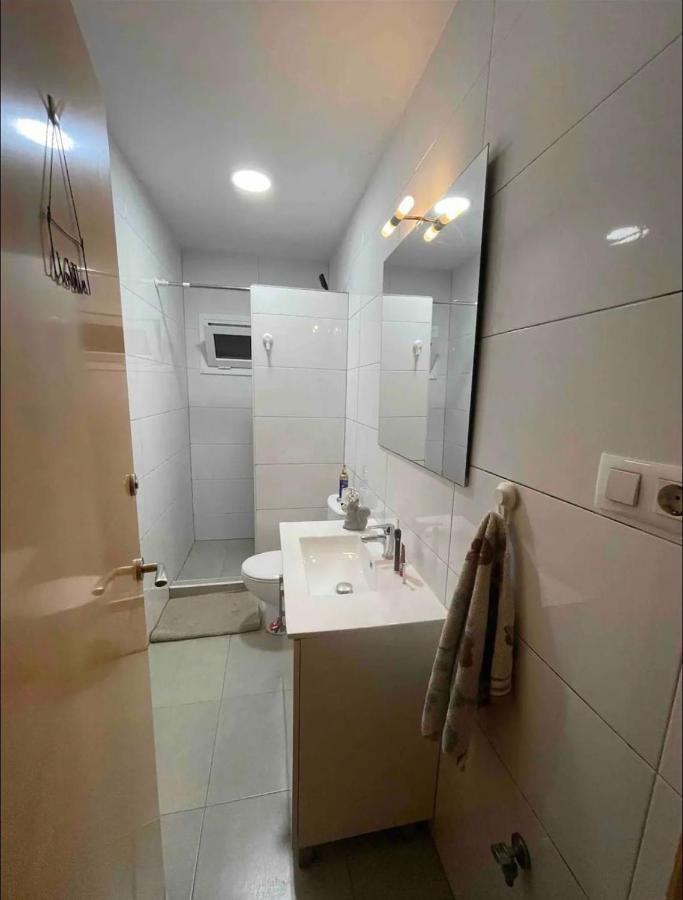 Cozy Room Next To El Prat Airport El Prat de Llobregat Extérieur photo